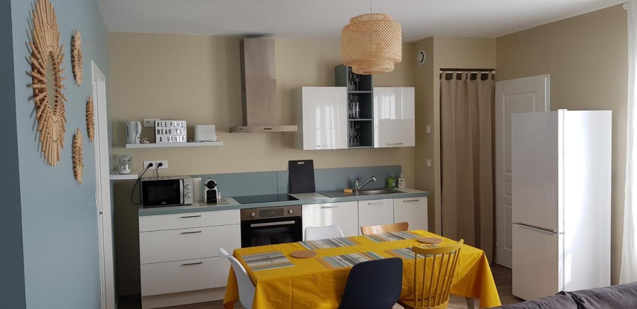 La Maison Virginie Appartements Climatises De 1 A 5 Pers Cosy Hyper Centre Cour Parking Linge Fibre Proximite Port Lac Canal Piscine Монтаржи Екстериор снимка