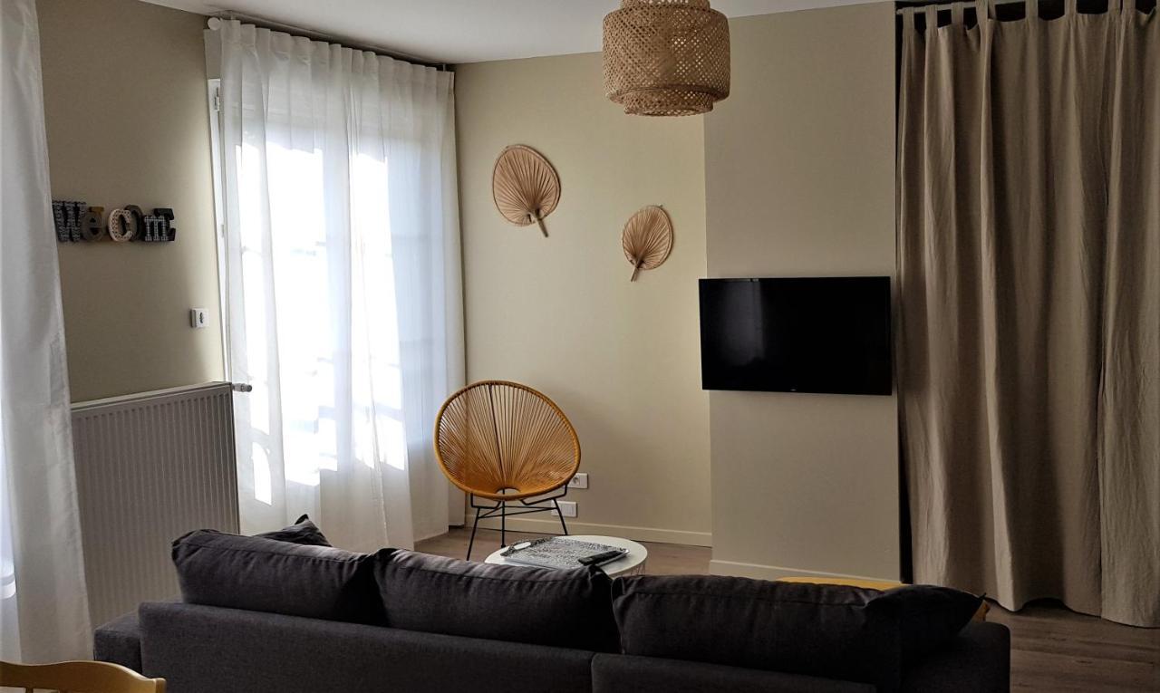 La Maison Virginie Appartements Climatises De 1 A 5 Pers Cosy Hyper Centre Cour Parking Linge Fibre Proximite Port Lac Canal Piscine Монтаржи Екстериор снимка